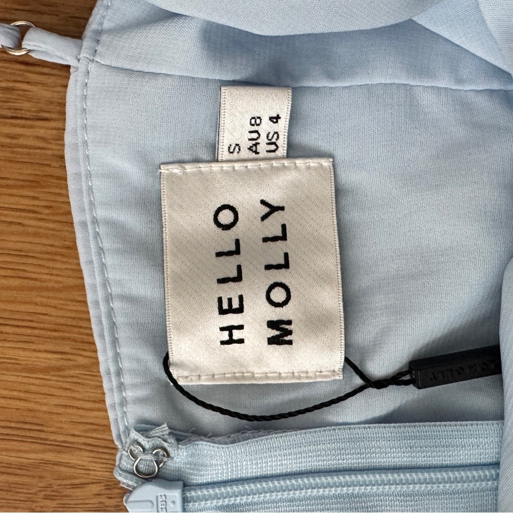 Hello Molly - Picture 5 of 6